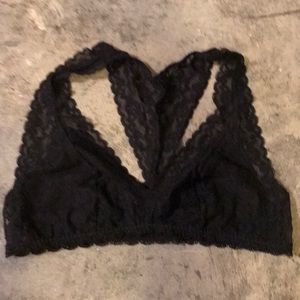 Victoria’s Secret Black bralette - XL